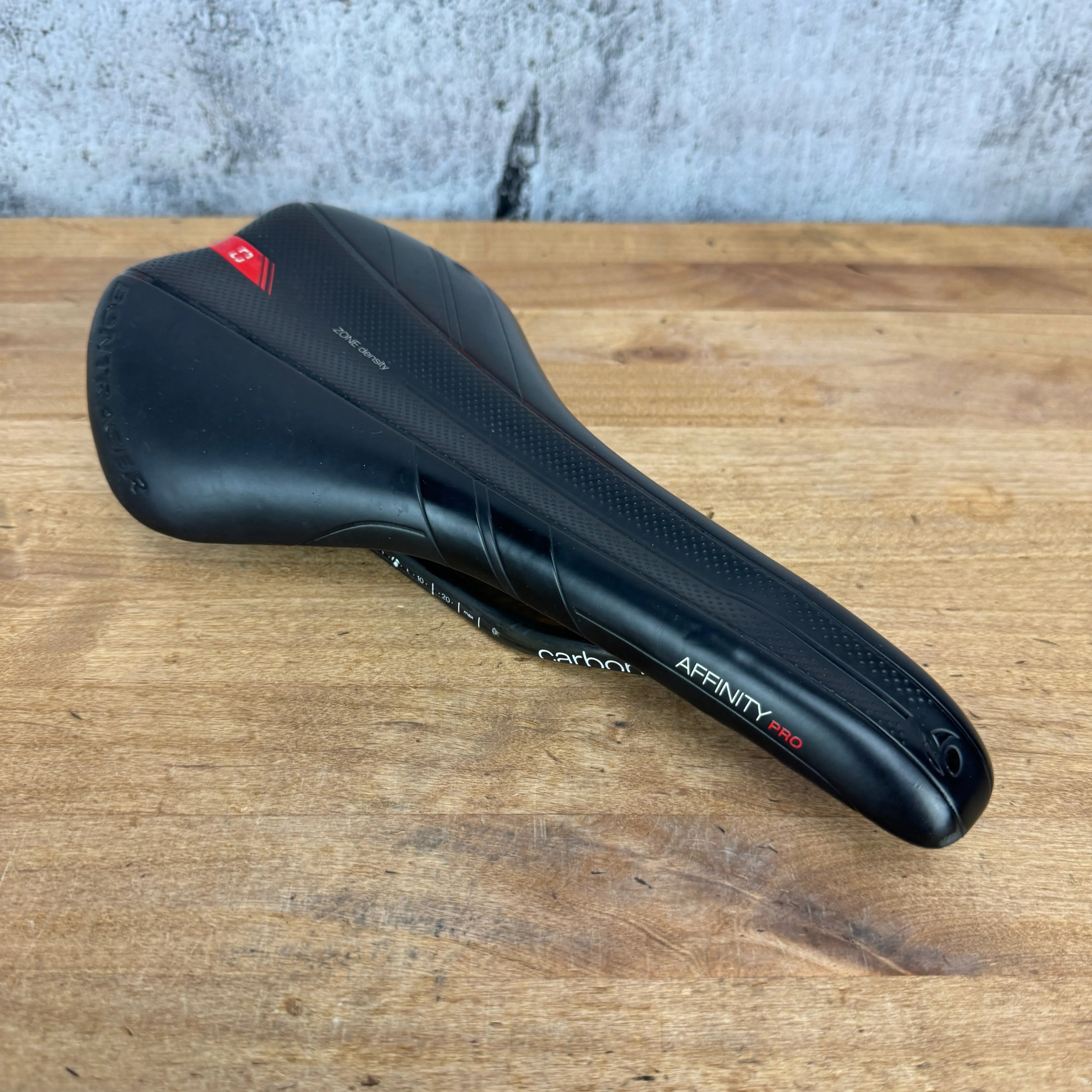 Bontrager Affinity Pro 140mm 7x10mm Carbon Rails Bike Saddle 169g