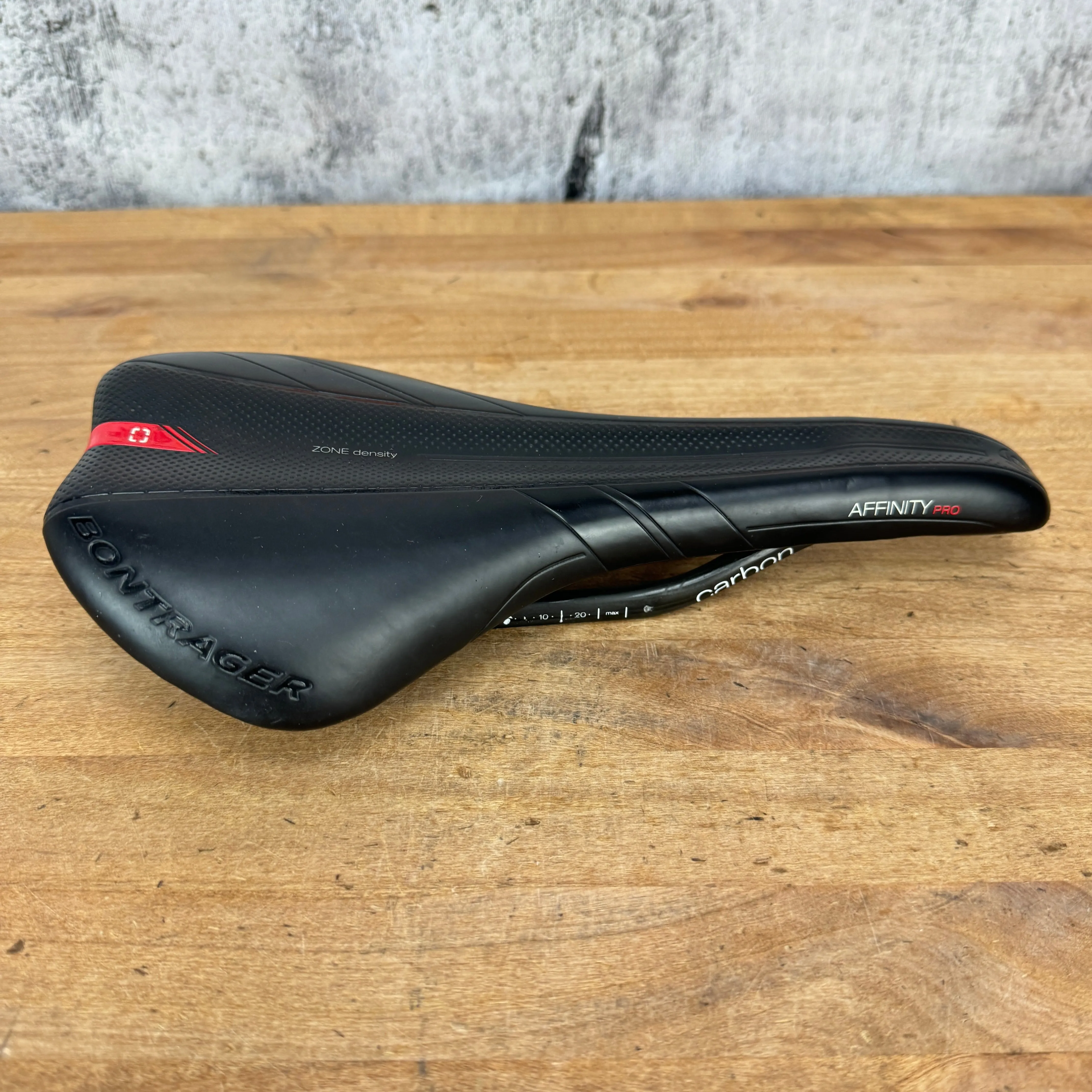 Bontrager Affinity Pro 140mm 7x10mm Carbon Rails Bike Saddle 169g