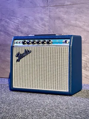 Fender ’68 Custom Vibro Champ Reverb Combo Amp, Limited Edition Navy