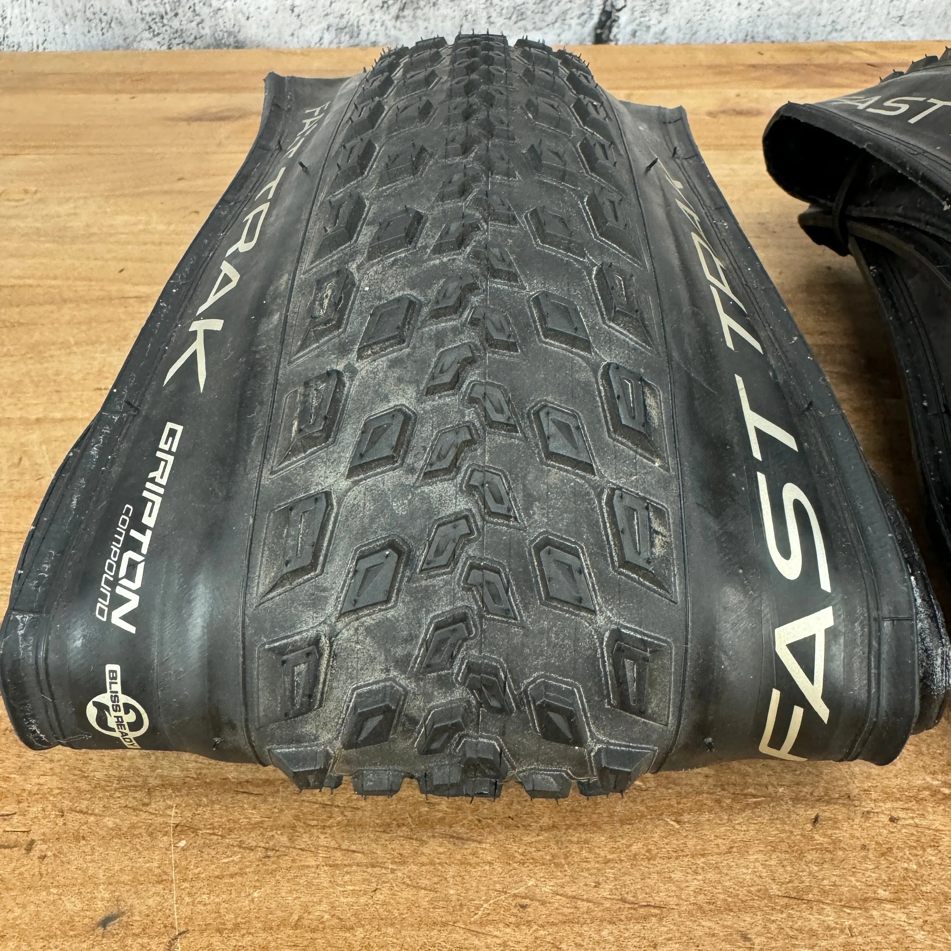 Low Mile! Pair Specialized Fast Trak 2-Bliss 27.5" x 2.1" Tubeless MTB Tires