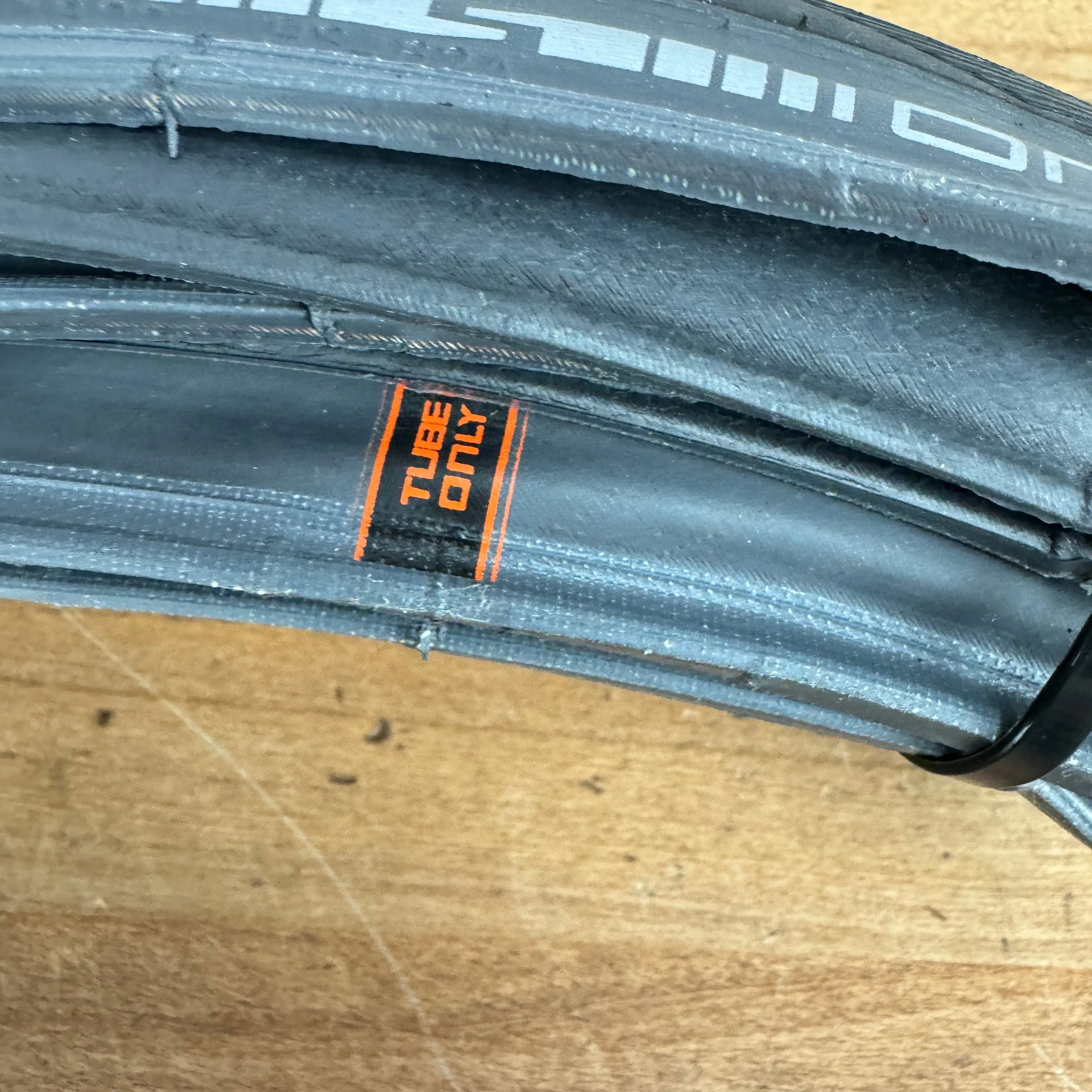 New Takeoff! Pair Schwalbe S One 700c x 28mm Clincher Road Bike Tires